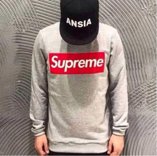 三星操作太骚!居然和山寨supreme合作还理直气壮?