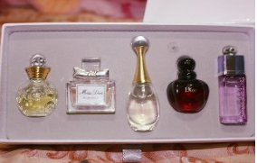 迪奥香水瓶商标维权,最高法:原审判决不当,判令商标委复审 迪奥香水瓶商标维权,最高法:原审判决不当,判令商标委复审