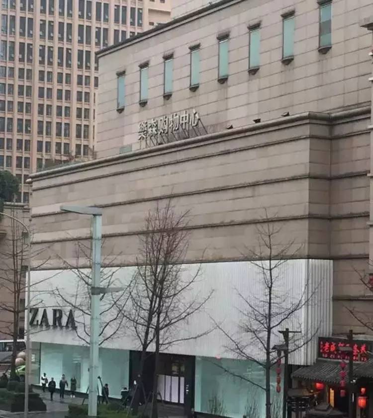 UR明年将在伦敦开店 奋起直追Zara、H&M等快时尚品牌