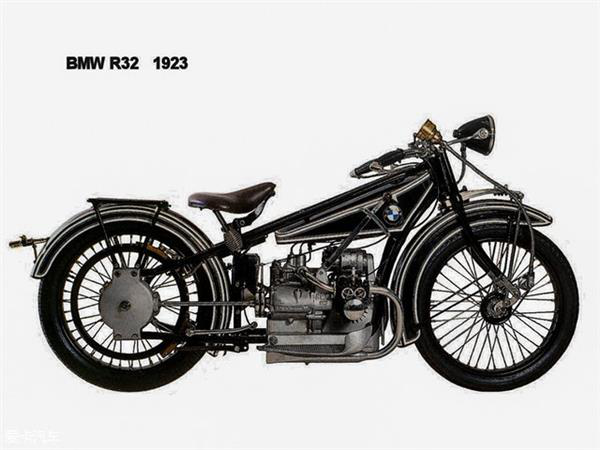 宝马logo最早是这样的:大不一样 宝马logo最早是这样的:大不一样