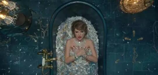 霉霉彻底黑化了!新歌撕遍整个欧美圈 霉霉彻底黑化了!新歌撕遍整个欧美圈