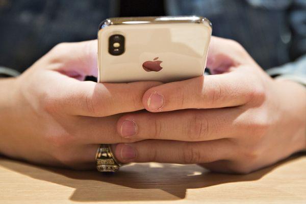 苹果高通关键诉讼开庭 专利大战有望结束? 苹果高通关键诉讼开庭 专利大战有望结束?