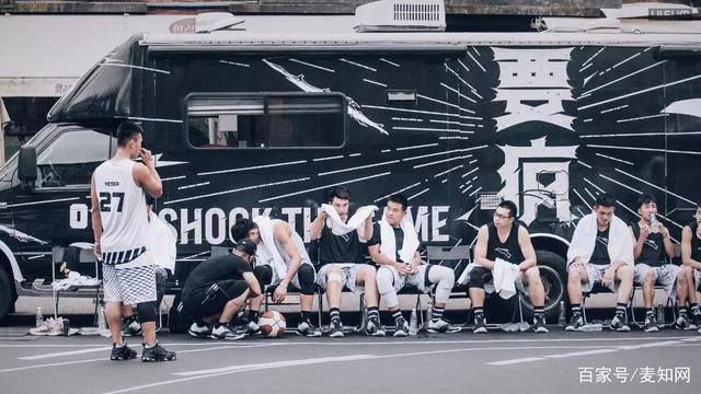 安踏策划潮牌“要疯”,结果在商标上真的要“疯”了!